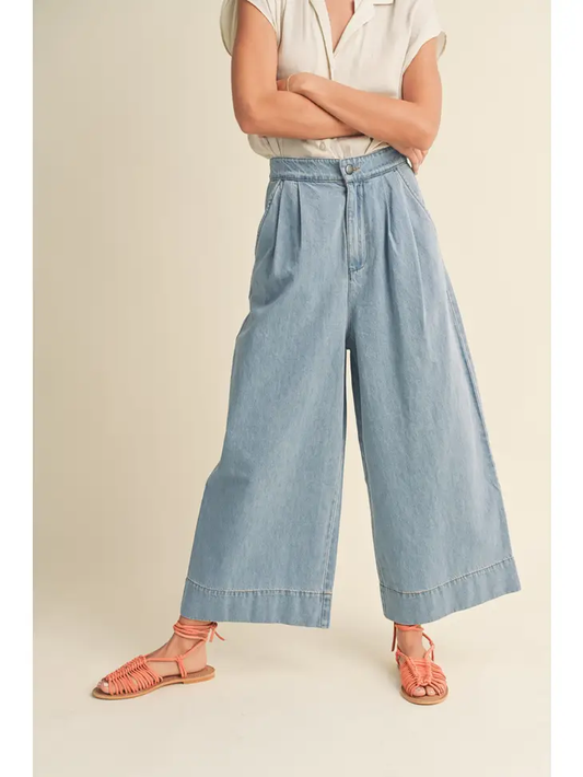 Wide Leg Washed Crop Denim